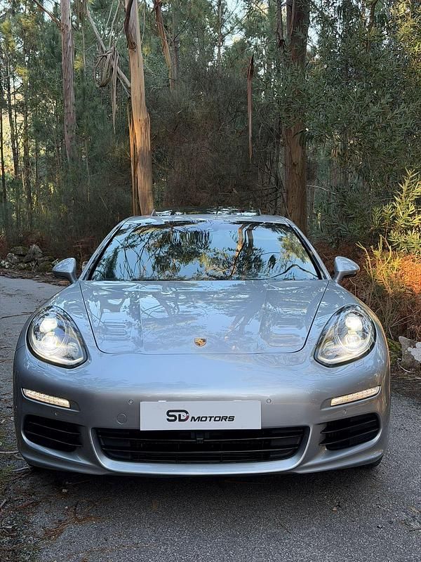 Usado Porsche Panamera Platinum Edition 250 HP (183 kW) 2013 Cinza Citadino