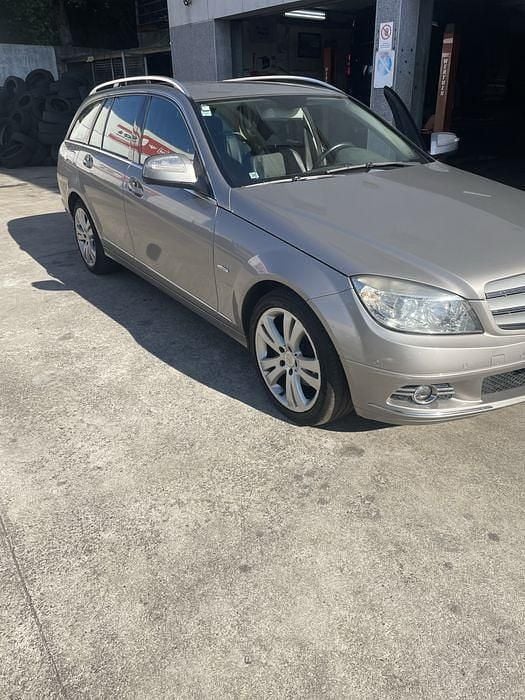 Usado 2008 Mercedes C220 Sedan | € 9.750 (Preço justo) - Imagem 1/4