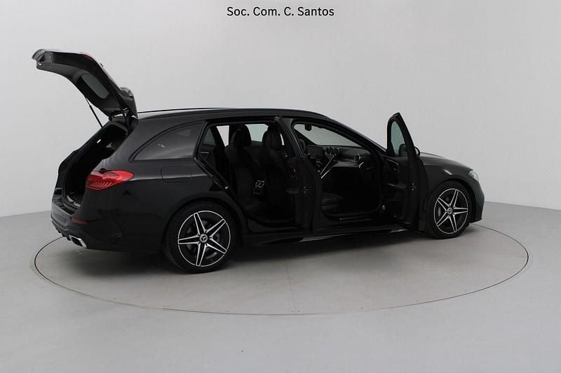 Usado Mercedes C300 AMG 265 HP (194 kW) 2023 Preto Carrinha