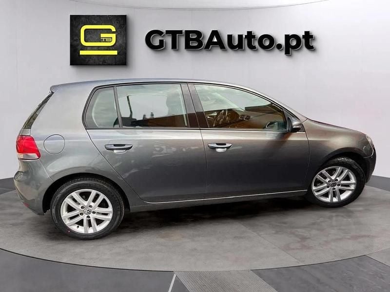 Usado VW Golf VII 105 HP (77 kW) 2012 Cinza