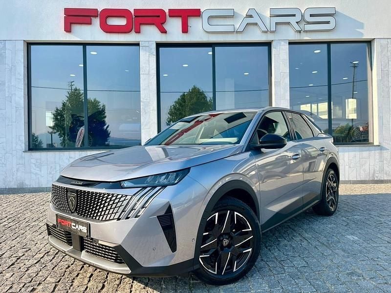 Cinza Usado 2024 Peugeot 3008 Allure SUV | € 32.450 - Imagem 1/4