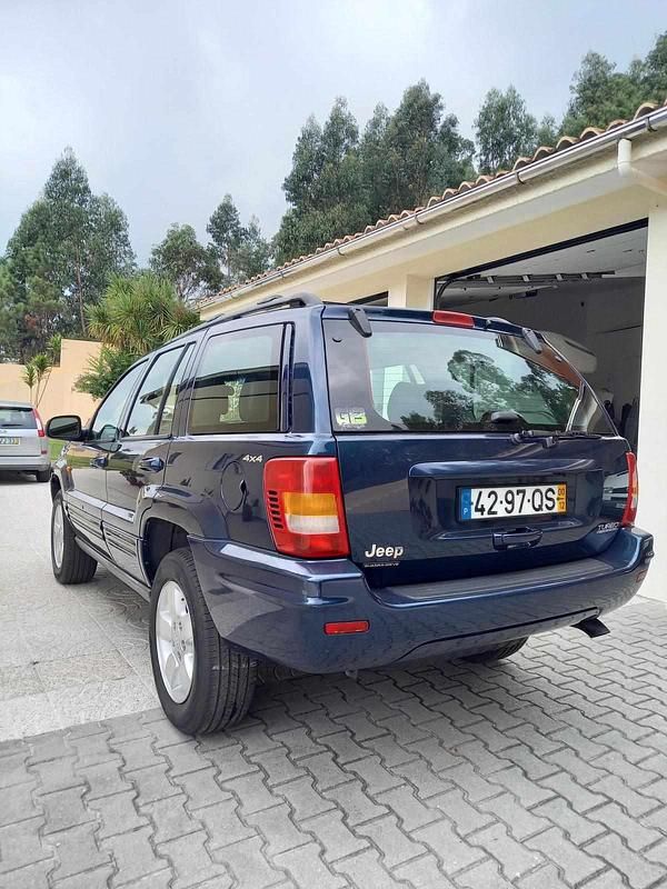 Usado Jeep Grand Cherokee 140 HP (102 kW) 2000 Azul SUV