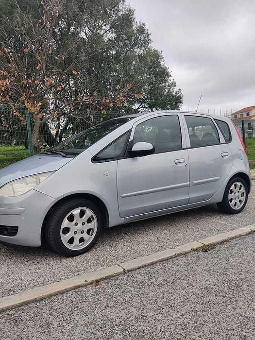 Usado 2005 Mitsubishi Colt Sedan | € 6.250 - Imagem 1/4