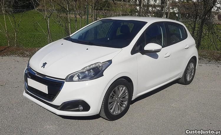 Branco Usado 2018 Peugeot 208 Citadino | € 10.990 (Preço justo) - Imagem 1/1