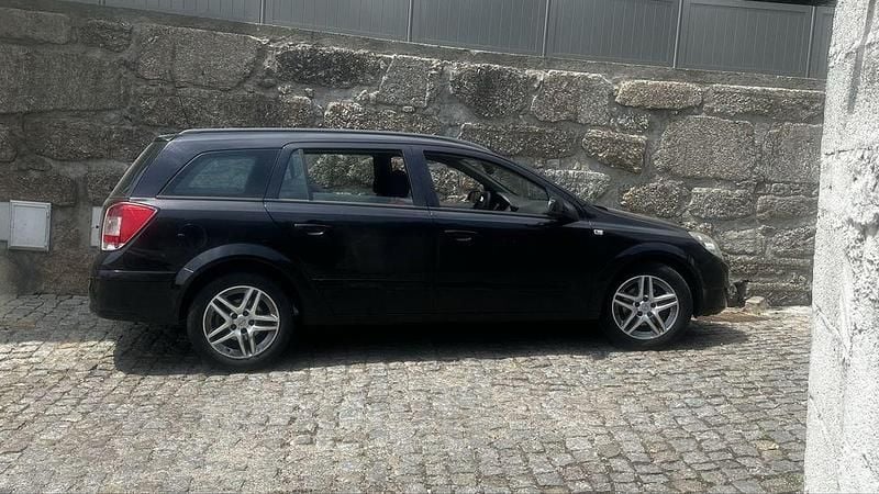 Usado 2007 Opel Astra Sedan | € 1.500 (Bom preço) - Imagem 1/4