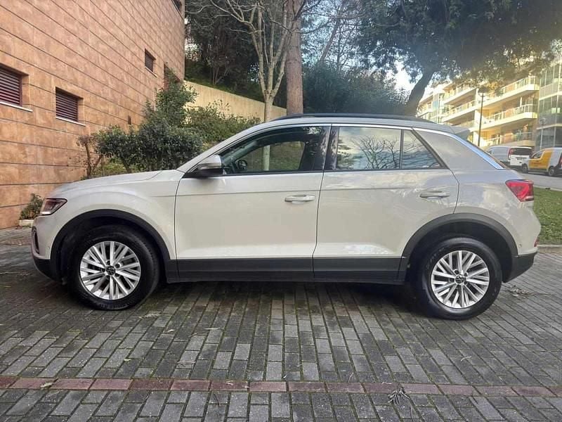 Usado VW T-Roc 110 HP (80 kW) 2023 Outra SUV