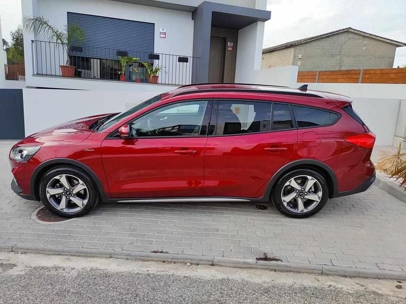 Usado Ford Focus 125 HP (91 kW) 2020 Vermelho Carrinha