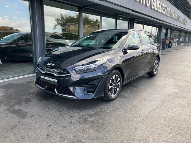 Preto Usado 2022 Kia Ceed Sportswagon Carrinha | € 21.990 (Preço justo) - Imagem 1/4