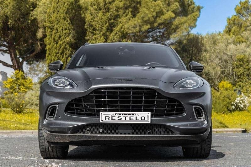 Usado Aston Martin DBX 550 HP (404 kW) 2022 Cinza SUV