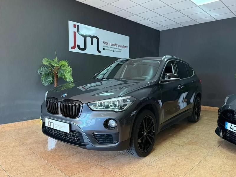 Cinza Usado 2017 BMW X1 Sport Line SUV | € 17.500 (Preço justo) - Imagem 1/4