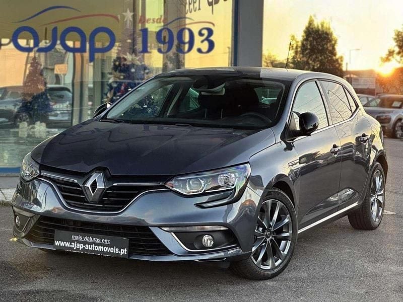 Cinzento Usado 2018 Renault Mégane IV | € 13.770 (Preço justo) - Imagem 1/4