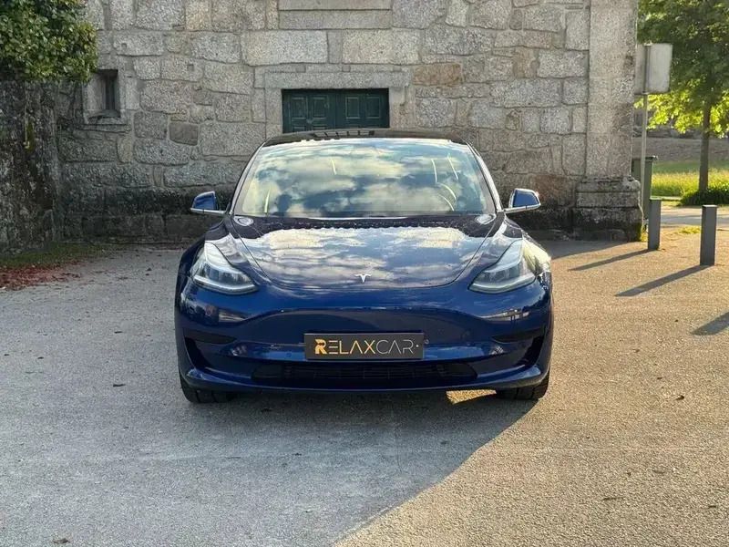 Azul Usado 2019 Tesla Model 3 Standard Range Plus Sedan | € 20.250 (Bom preço) - Imagem 1/4