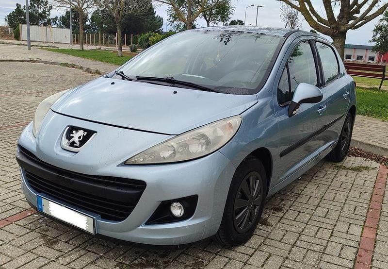 Usado 2009 Peugeot 207 Sedan | € 3.950 (Preço justo) - Imagem 1/4
