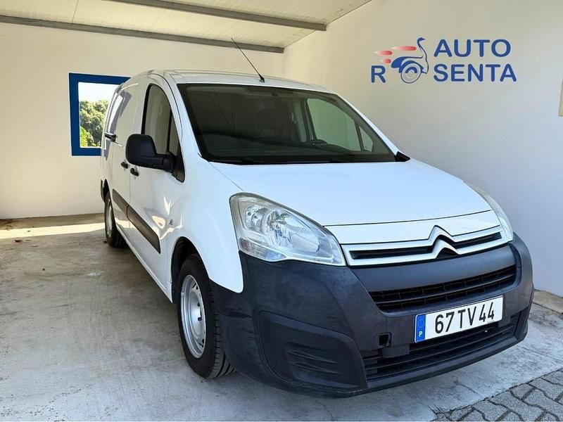 Branco Usado 2017 Citroën Berlingo Monovolume | € 8.300 (Super Preço) - Imagem 1/4