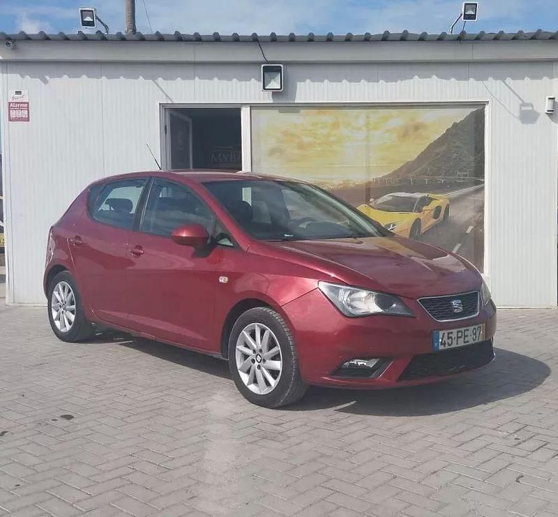 Usado Seat Ibiza Reference 75 HP (55 kW) 2014 Vermelho
