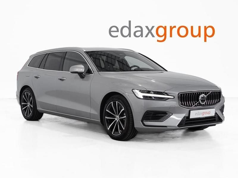 Cinzento Usado 2023 Volvo V60 Carrinha | € 38.990 (Preço justo) - Imagem 1/4
