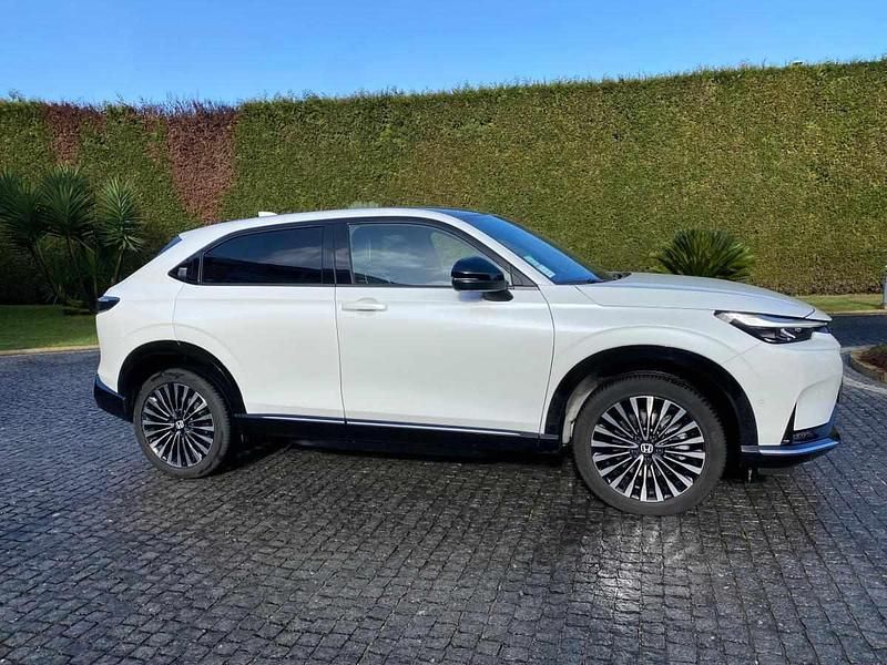 Usado Honda e:Ny1 150 kW (204 HP) 2024 Branco SUV