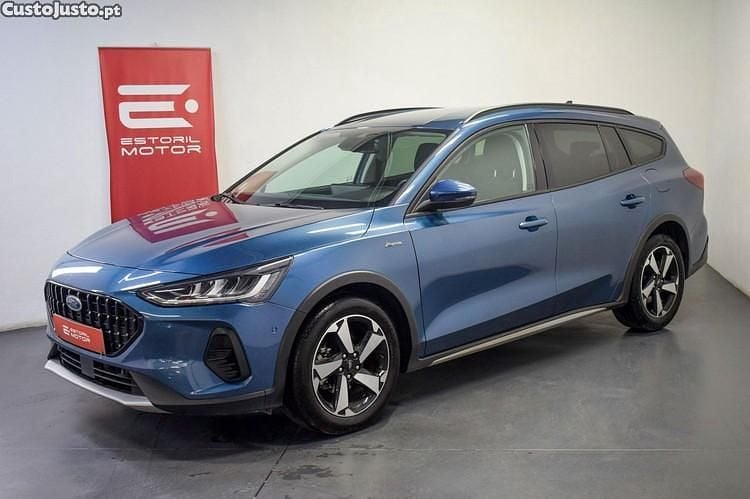 Azul Usado 2024 Ford Focus Active X Carrinha | € 21.950 (Preço justo) - Imagem 1/1