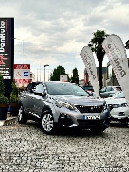 Cinza Usado 2017 Peugeot 3008 Allure SUV | € 16.484 (Preço justo) - Imagem 1/1