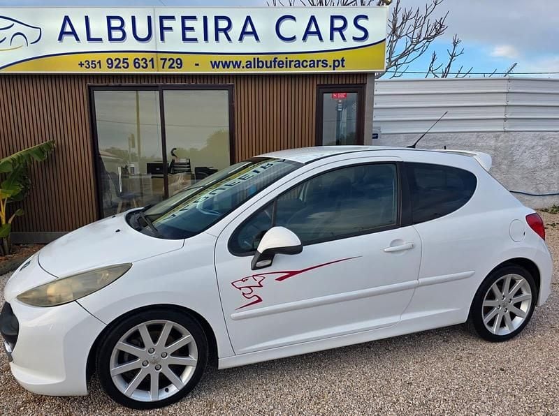 Branco Usado 2009 Peugeot 207 Citadino | € 5.900 (Preço justo) - Imagem 1/4