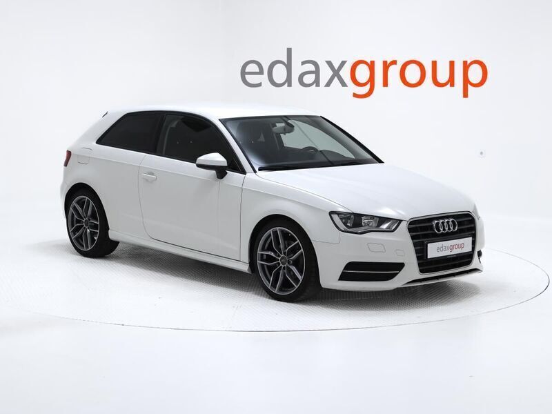 Branco Usado 2014 Audi A3 Coupé | € 12.490 (Preço justo) - Imagem 1/4
