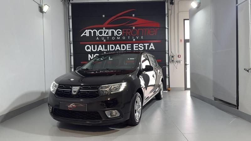 Preto Usado 2018 Dacia Sandero Citadino | € 7.990 (Preço justo) - Imagem 1/4
