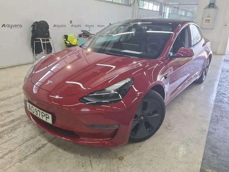 Vermelho Usado 2022 Tesla Model 3 Long Range Sedan | € 32.600 (Preço justo) - Imagem 1/4