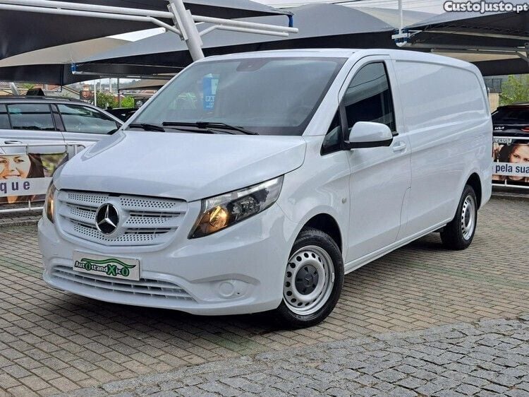 Branco Usado 2020 Mercedes Vito Monovolume | € 20.990 (Preço justo) - Imagem 1/1