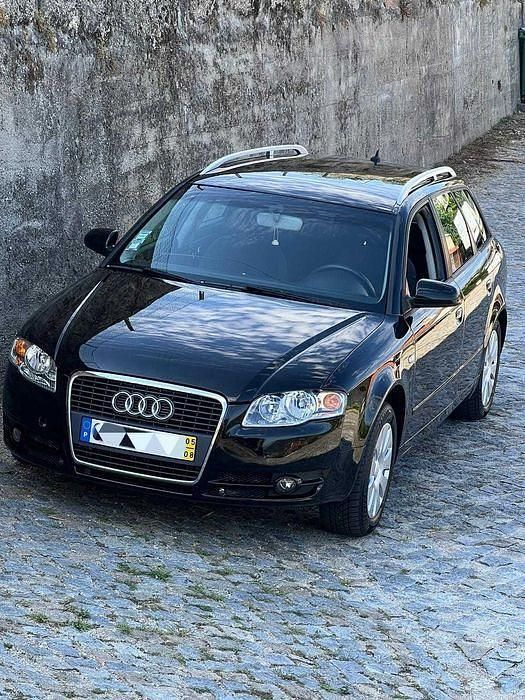 Usado 2005 Audi A4 Sedan | € 4.900 (Bom preço) - Imagem 1/4