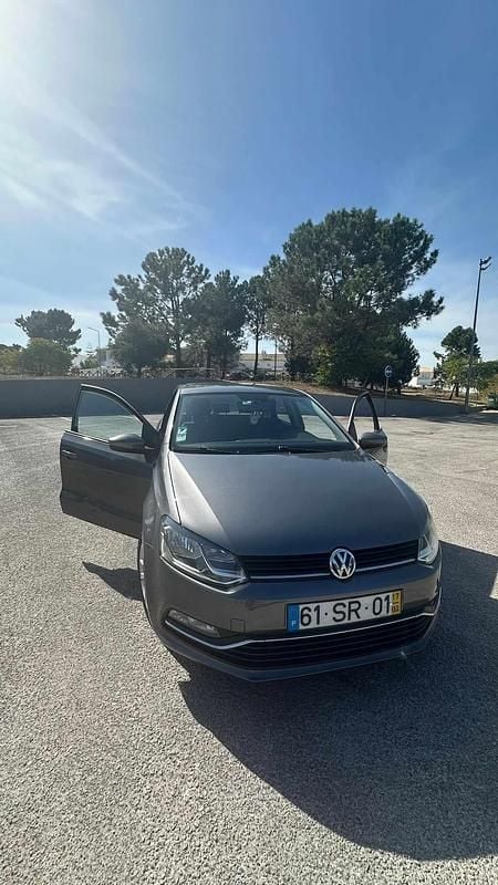Cinzento Usado 2017 VW Polo Citadino | € 9.850 (Bom preço) - Imagem 1/4