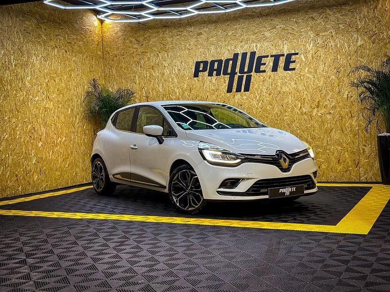 Branco Usado 2017 Renault Clio IV Zen | € 11.750 (Preço elevado) - Imagem 1/4