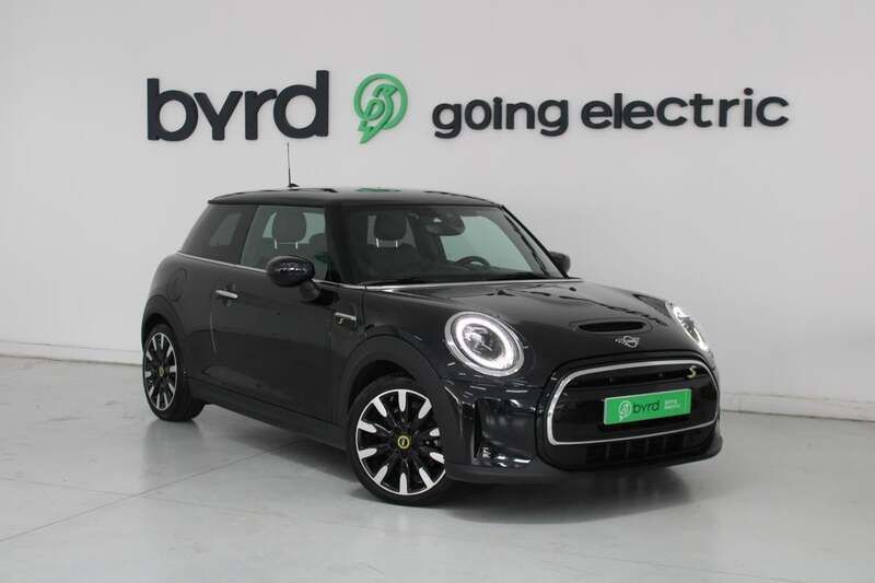 Preto Usado 2022 Mini Cooper Citadino | € 19.900 (Preço justo) - Imagem 1/4