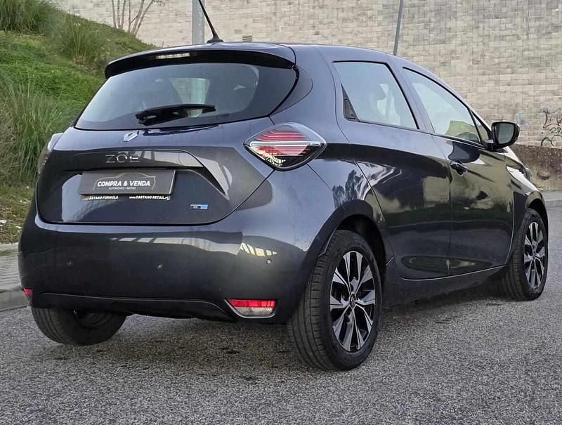 Usado Renault Zoe 100 kW (136 HP) 2021 Cinzento Citadino