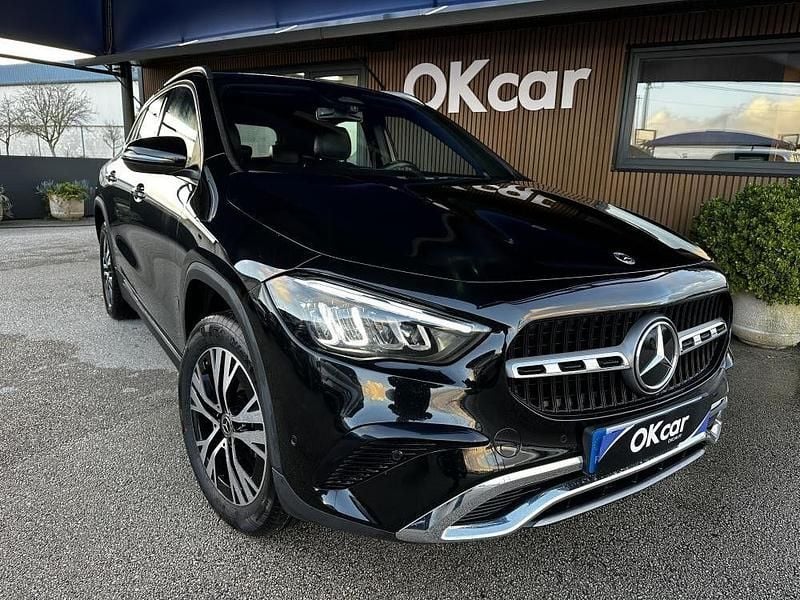Cinza Usado 2023 Mercedes GLA250 Progressive SUV | € 42.900 (Preço justo) - Imagem 1/4