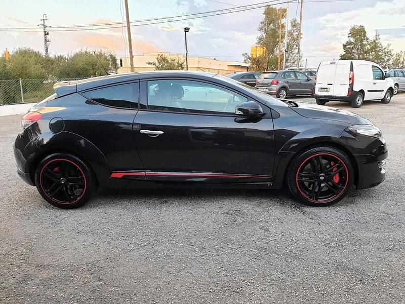 Usado Renault Mégane Coupé R.S. 250 HP (183 kW) 2010 Preto Coupé