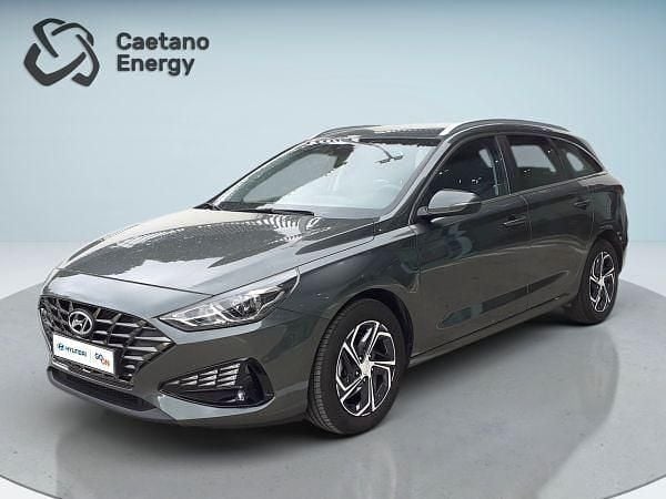 Usado Hyundai i30 Style 120 HP (88 kW) 2023 Cinzento Carrinha