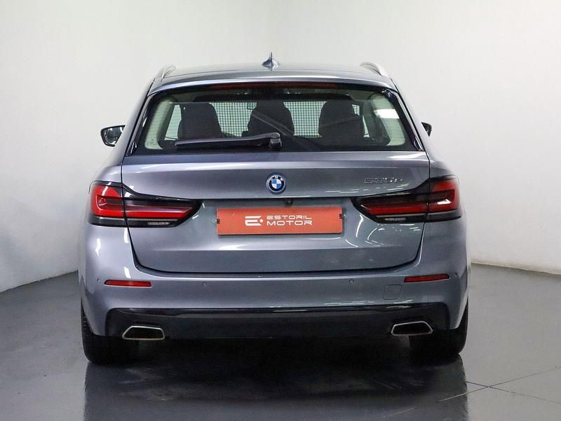 Usado BMW 530 Luxury Line 292 HP (214 kW) 2021 Cinza Carrinha