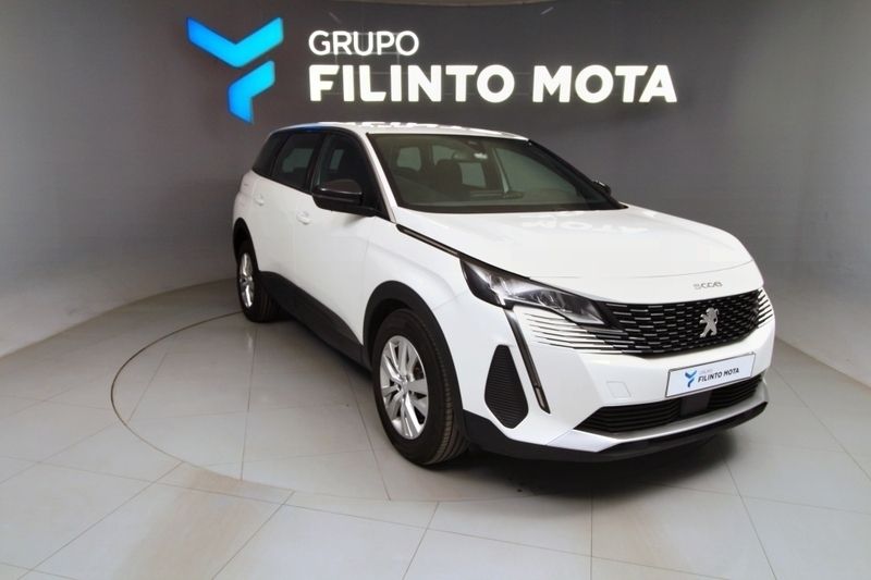 Branco Usado 2023 Peugeot 5008 Active Monovolume | € 26.200 (Preço justo) - Imagem 1/1