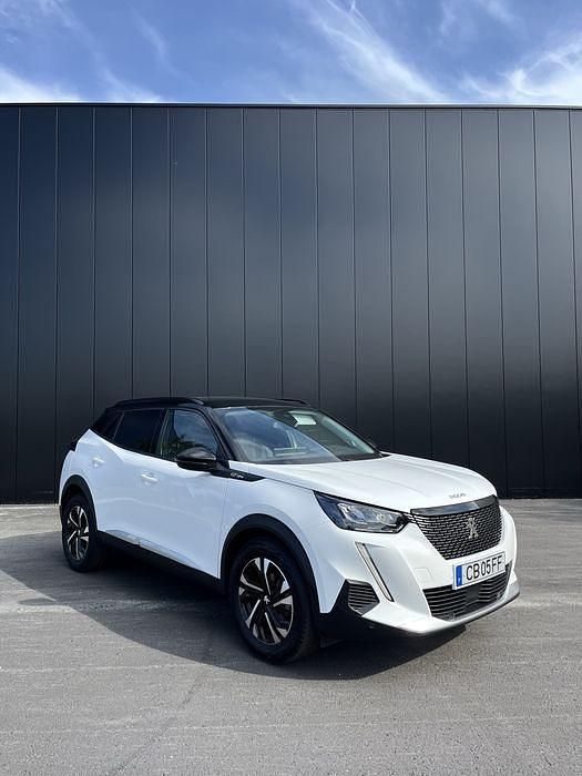 Usado Peugeot 2008 GT-line 100 HP (73 kW) 2020 SUV