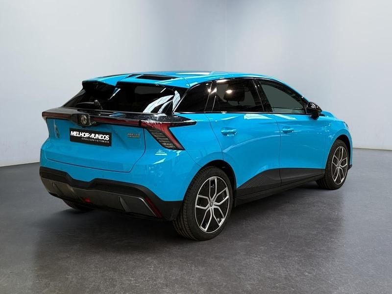 Usado MG MG4 EV Luxury 150 kW (204 HP) 2024 Azul Citadino