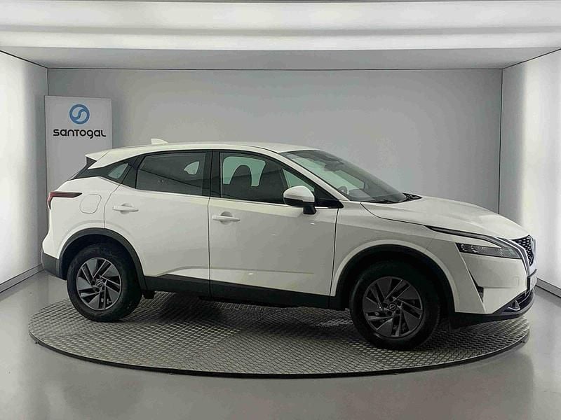 Branco Usado 2023 Nissan Qashqai Acenta SUV | € 25.490 (Preço justo) - Imagem 1/4