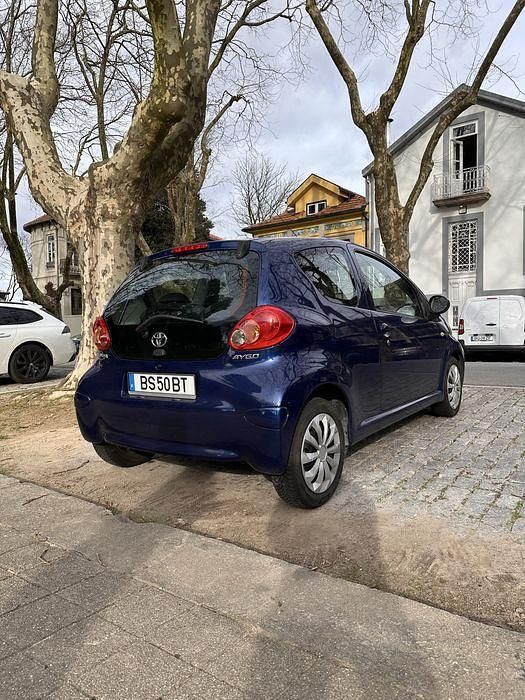 Usado Toyota Aygo 68 HP (50 kW) 2007 Citadino