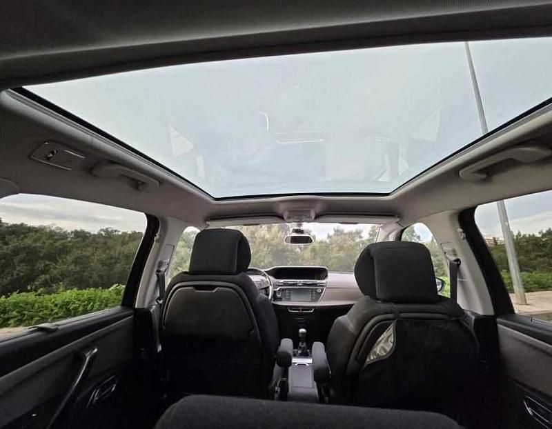 Cinzento Usado 2017 Citroën C4 Picasso PureTech Monovolume | € 13.900 - Imagem 1/4