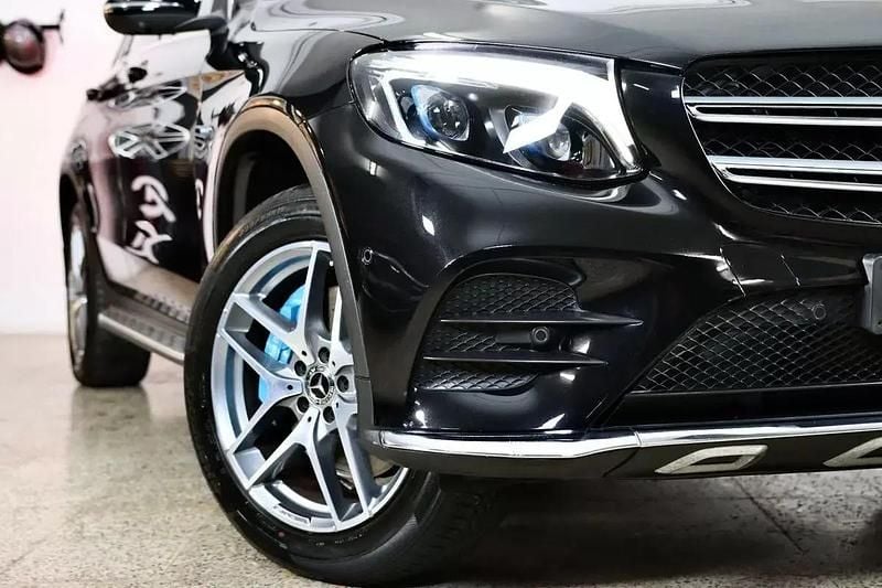 Usado Mercedes GLC350 AMG line 320 HP (235 kW) 2017 Preto SUV
