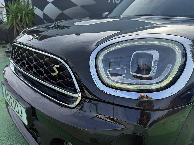 Usado Mini Countryman 136 HP (100 kW) 2021 Preto SUV