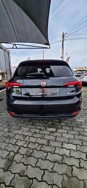Usado Fiat Tipo 101 HP (74 kW) 2021 Preto