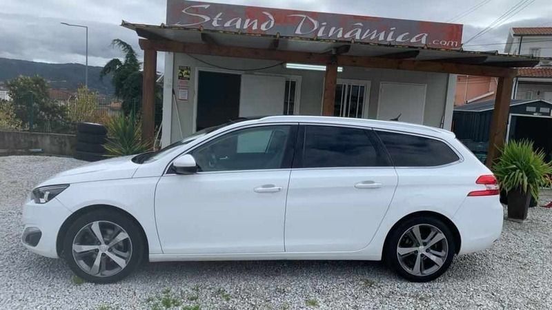 Branco Usado 2016 Peugeot 308 Allure Carrinha | € 12.500 (Preço elevado) - Imagem 1/4
