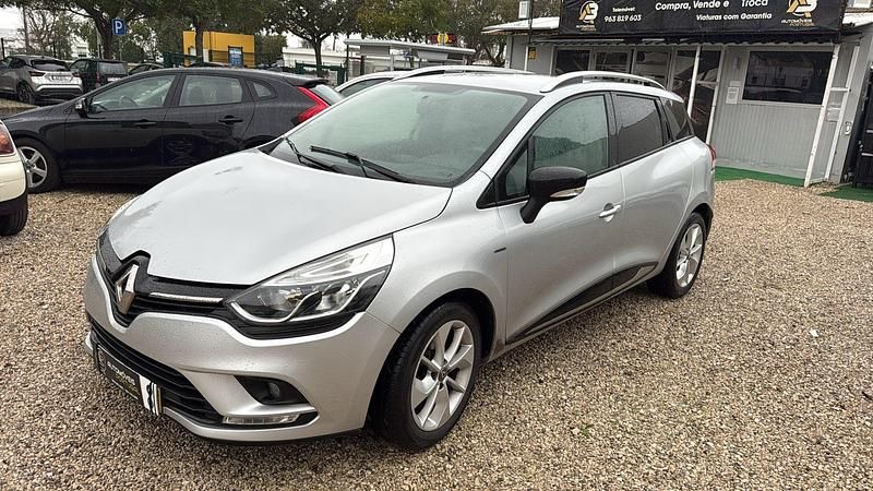 Usado Renault Clio IV LIMITED 90 HP (66 kW) 2018 Cinza