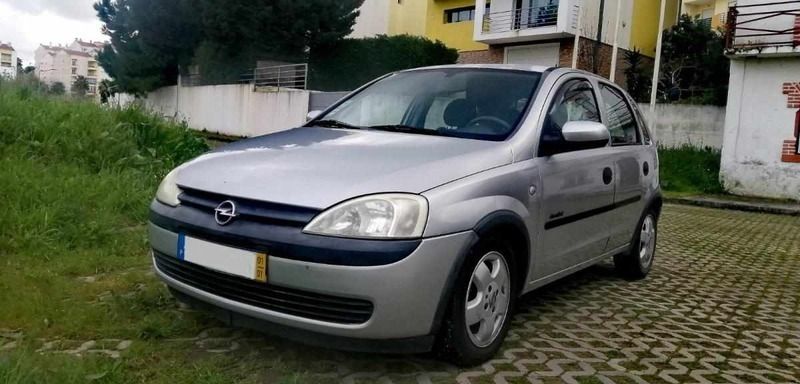 Cinzento Usado 2001 Opel Corsa Citadino | € 2.200 (Preço justo) - Imagem 1/4