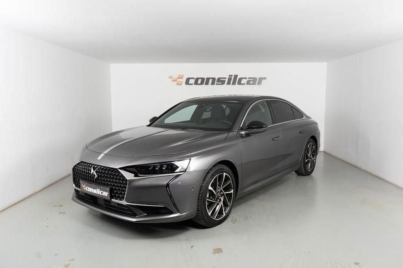 Cinza Usado 2022 DS Automobiles DS9 Opera Sedan | € 34.980 - Imagem 1/4
